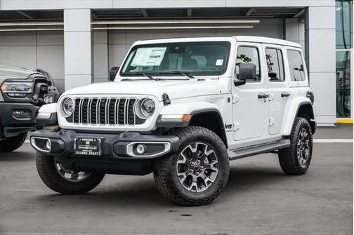 2025 Jeep Wrangler 4-Door Sahara 4x4
