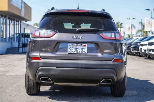 2022 Jeep Cherokee Latitude Lux