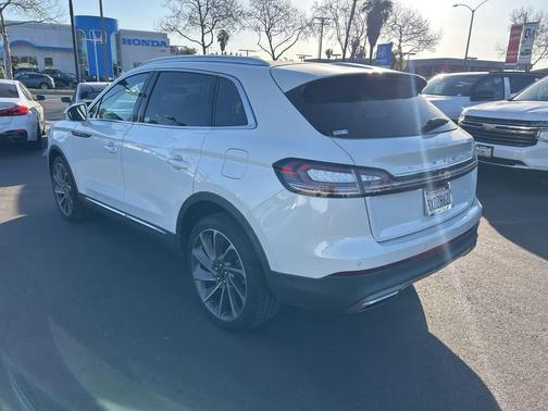 2021 Lincoln Nautilus Reserve