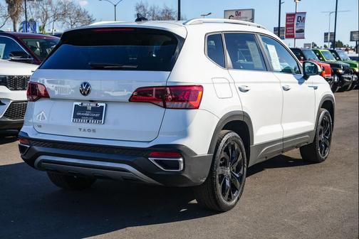 2024 Volkswagen Taos 1.5T SE