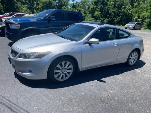 Photo 2 of 2 of 2010 Honda Accord EX-L