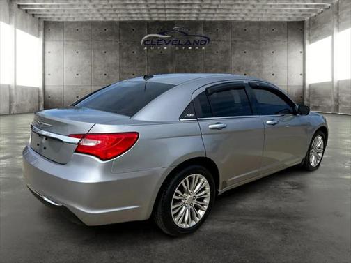 2013 Chrysler 200 Limited