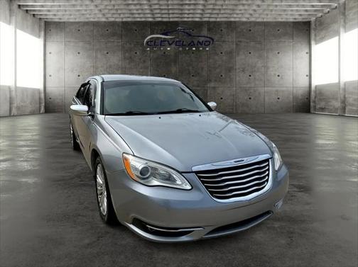 2013 Chrysler 200 Limited
