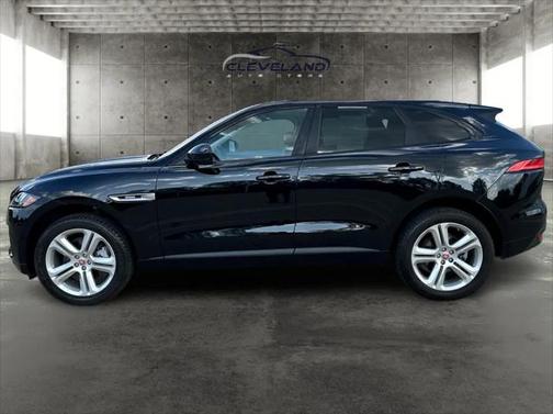 2017 Jaguar F-PACE 35t R-Sport