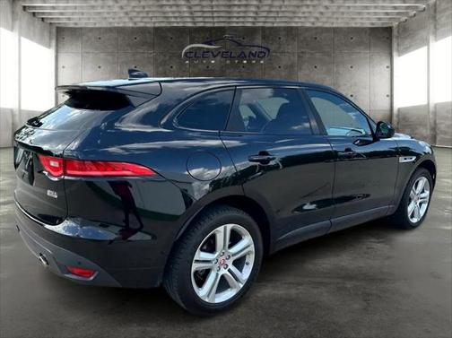 2017 Jaguar F-PACE 35t R-Sport