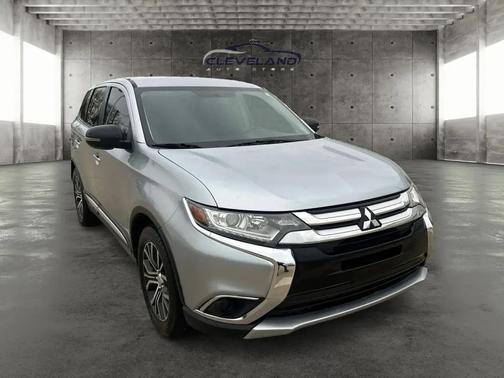 2016 Mitsubishi Outlander ES