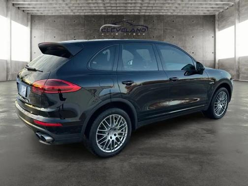 2016 Porsche Cayenne Cayenne S E-Hybrid