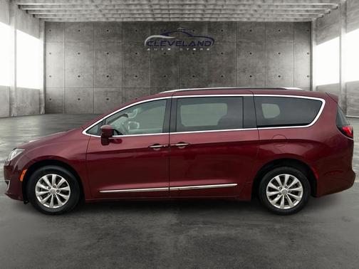 2018 Chrysler Pacifica Touring-L