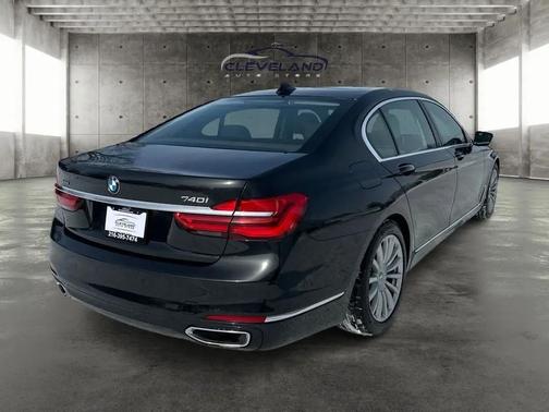 2018 BMW 740 xDrive