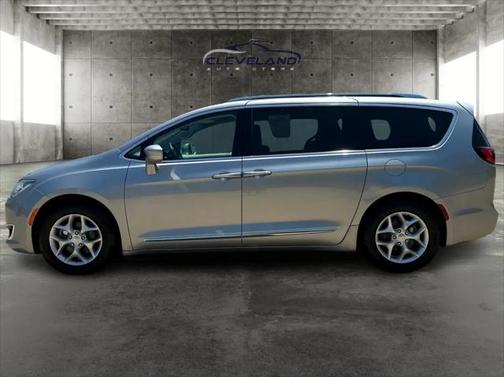 2018 Chrysler Pacifica Touring-L Plus