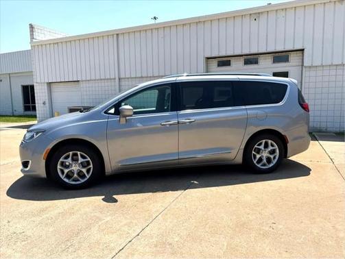 2018 Chrysler Pacifica Touring-L Plus