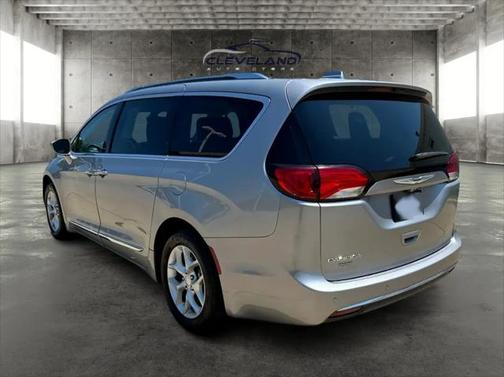 2018 Chrysler Pacifica Touring-L Plus