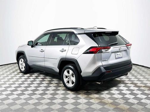 Silver Sky Metallic 2019 Toyota RAV4 XLE