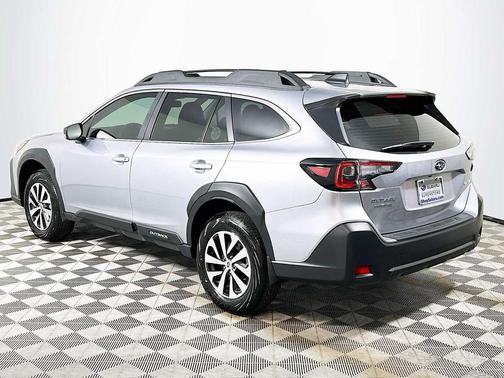 2025 Subaru Outback Base