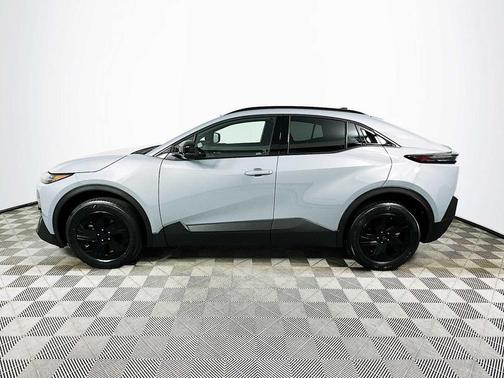 METROPOLIS GRY 2026 Subaru Uncharted Sport