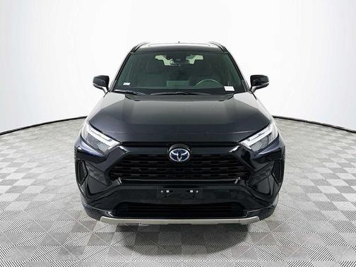 2022 Toyota RAV4 Hybrid SE