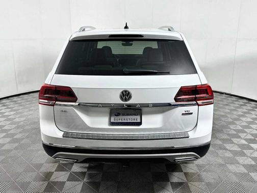 Pure White 2019 Volkswagen Atlas 3.6L SEL Premium
