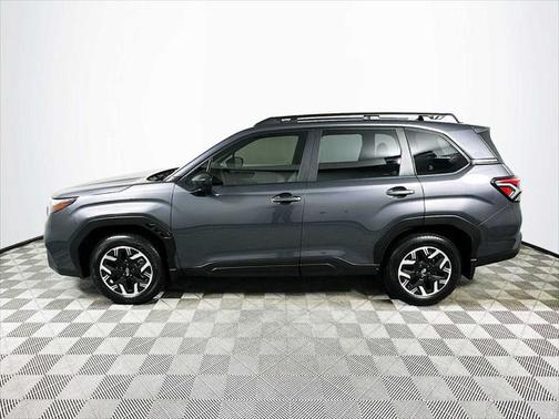 2025 Subaru Forester Base