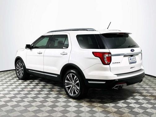 White Platinum Metallic Tri-Coat 2018 Ford Explorer Platinum