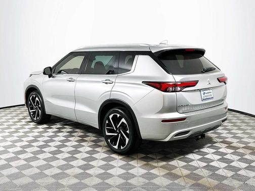 2022 Mitsubishi Outlander SEL Special Edition 2WD