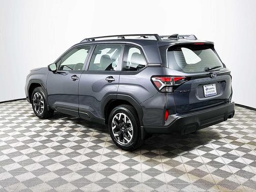 2025 Subaru Forester Base