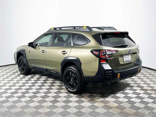 Autumn Green Metallic 2025 Subaru Outback Wilderness