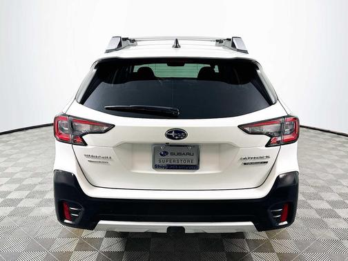 2022 Subaru Outback Touring XT