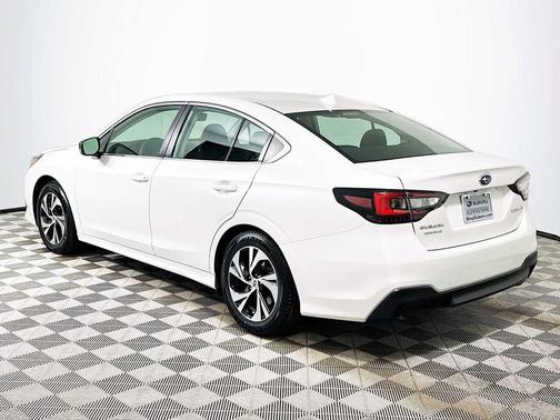 2022 Subaru Legacy Base