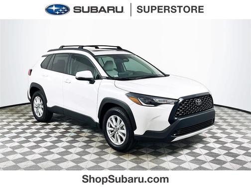 Wind Chill Pearl 2024 Toyota Corolla Cross LE