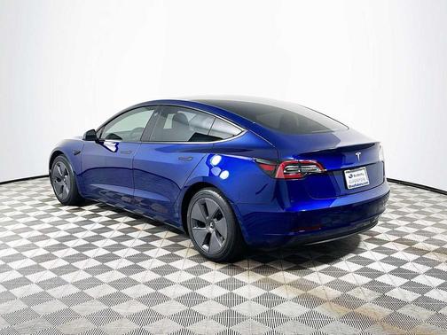 Deep Blue Metallic 2022 Tesla Model 3 Standard Range