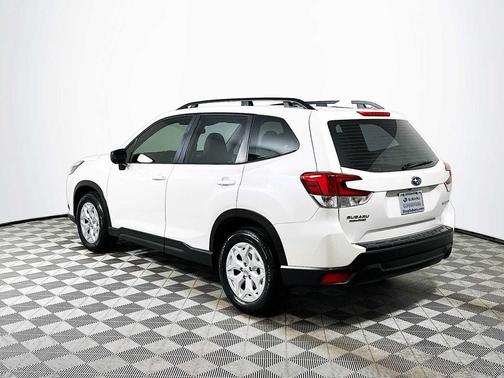 2023 Subaru Forester Base