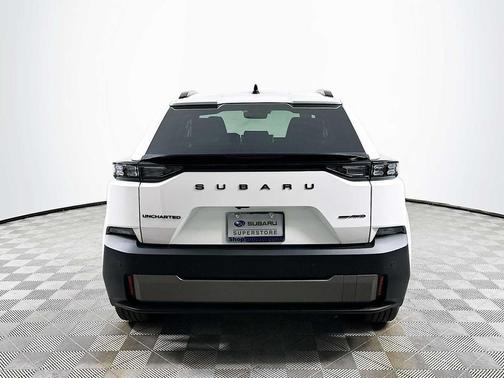COSMIC WHT PRL 2026 Subaru Uncharted Sport