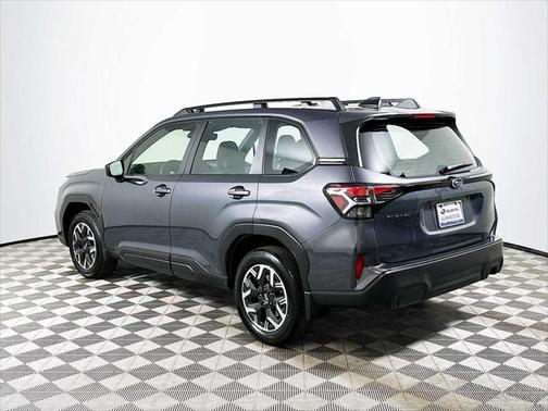 2025 Subaru Forester Base