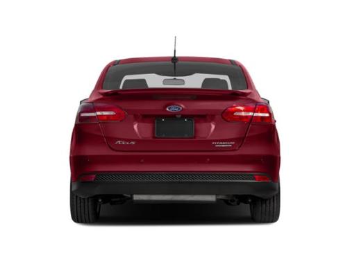 White Platinum Metallic Tri-Coat 2018 Ford Focus Titanium