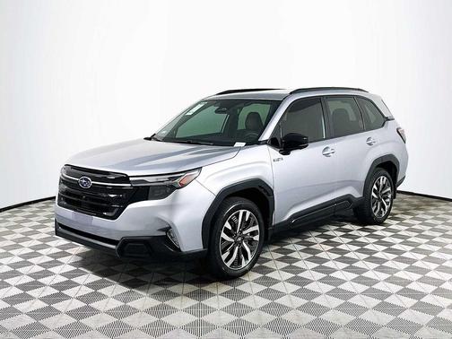 ICE SILV MET 2026 Subaru Forester Hybrid Touring
