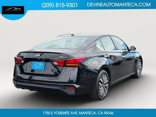 Super Black 2024 Nissan Altima 2.5 SV