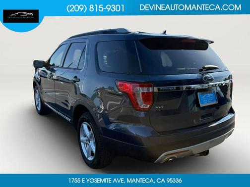 Blue Jeans Metallic 2017 Ford Explorer sport