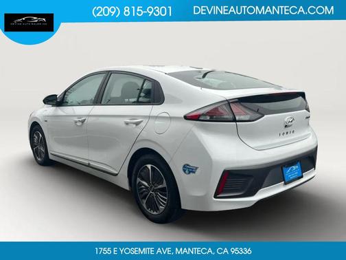 2020 Hyundai IONIQ Plug-In Hybrid SE