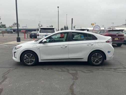 2020 Hyundai IONIQ Plug-In Hybrid SE