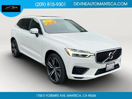 2019 Volvo XC60 Recharge Plug-In Hybrid T8 R-Design