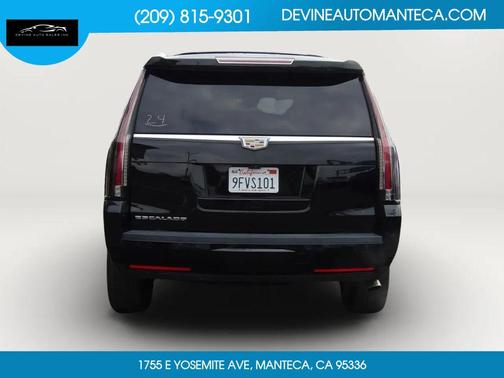 2017 Cadillac Escalade Premium Luxury