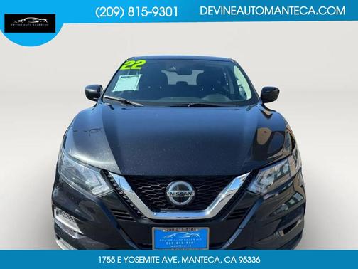 2022 Nissan Rogue Sport S