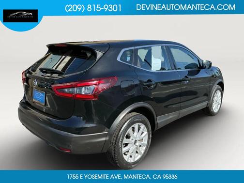 2022 Nissan Rogue Sport S