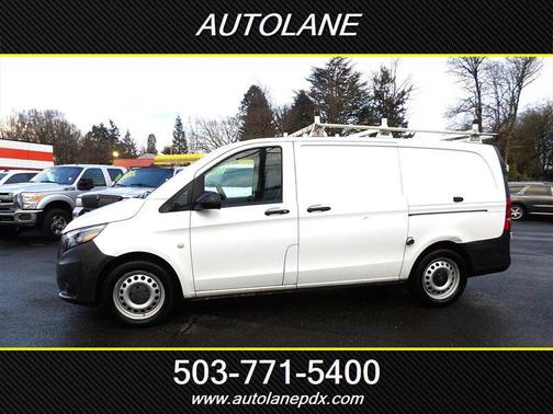 2018 Mercedes-Benz Metris Base