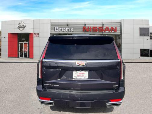 2022 Cadillac Escalade ESV Luxury