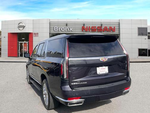 2022 Cadillac Escalade ESV Luxury