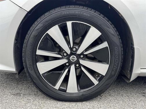 2020 Nissan Altima 2.5 SV