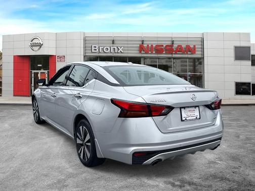 2020 Nissan Altima 2.5 SV