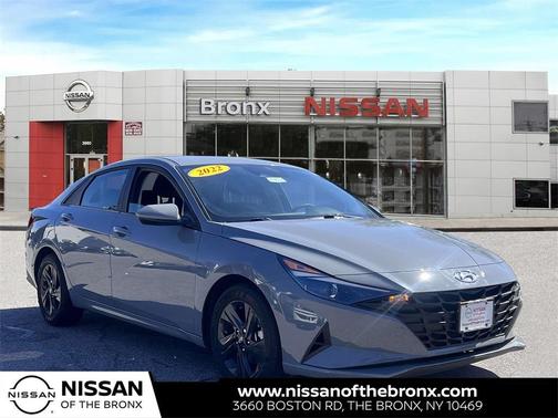 2022 Hyundai ELANTRA SEL