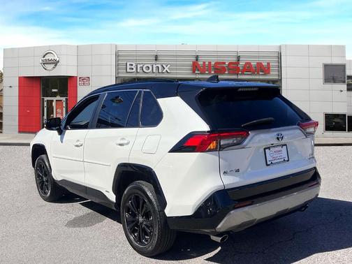 2022 Toyota RAV4 Hybrid XSE